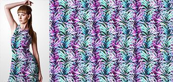 13015 Materiał ze wzorem kolorowe liście tropikalne nakładające się na siebie w odcieniach fioletu, niebieskiego i delikatnej zieleni